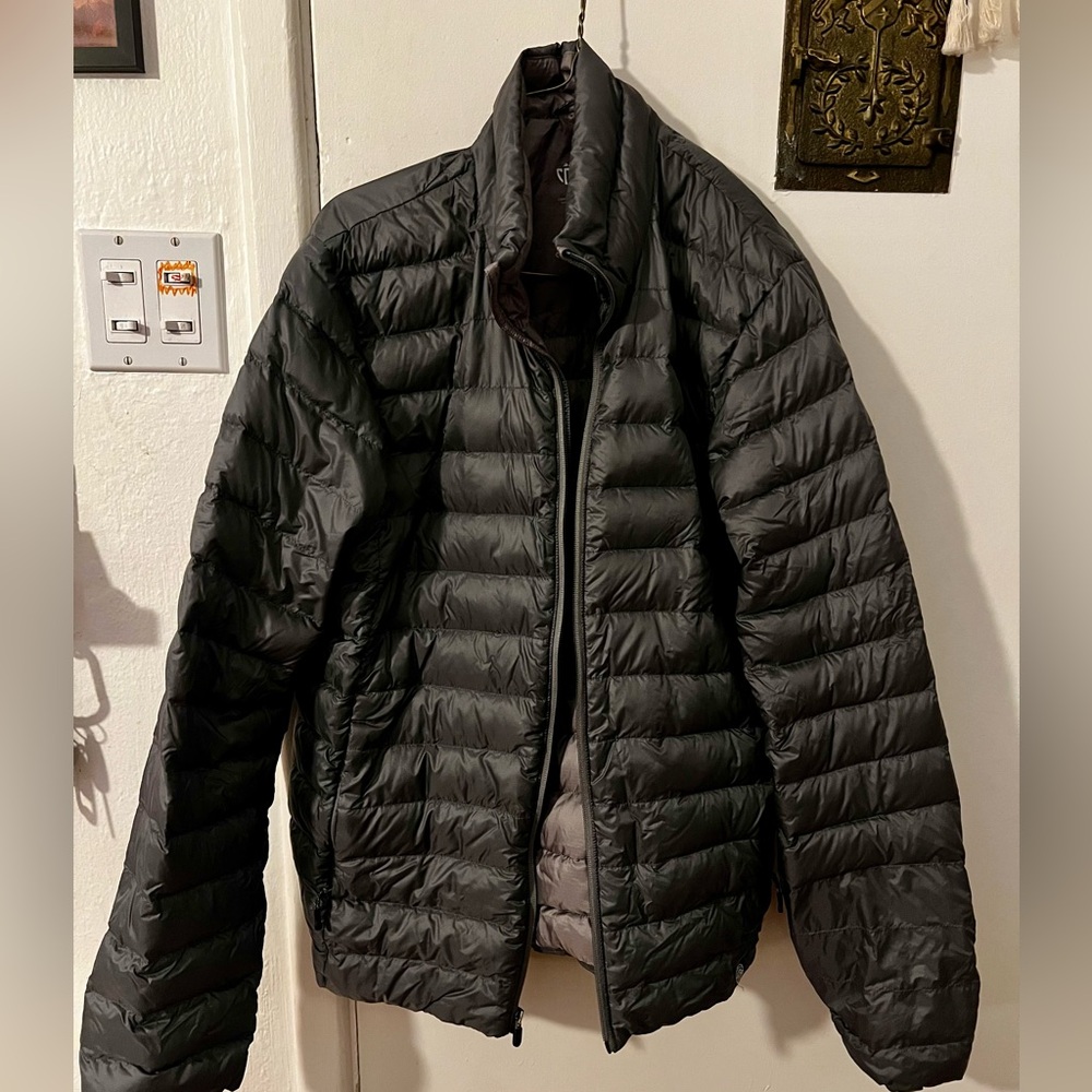 REI Co-Op Men’s M Grey Puffer Jacket